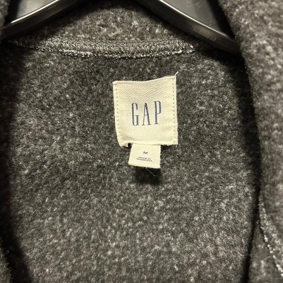 Gap lightweight vest - Picture 2 of 3